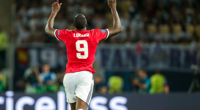 Who is joining and leaving Manchester United this transfer window? 1